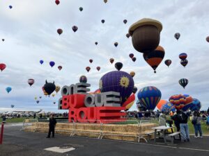 Edmonton bus tour to Albuquerque Balloon Fiesta